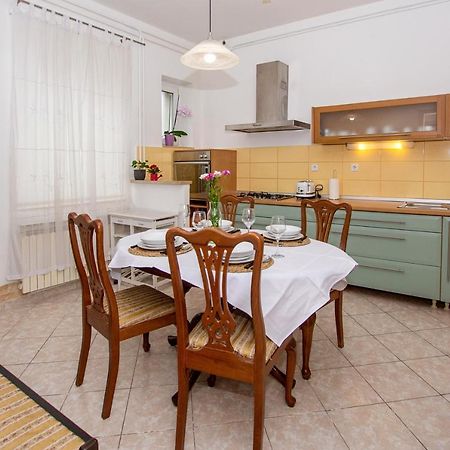זאדאר Dinos Place מראה חיצוני תמונה